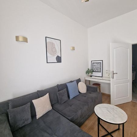 Apartment Eda Pula Exteriér fotografie